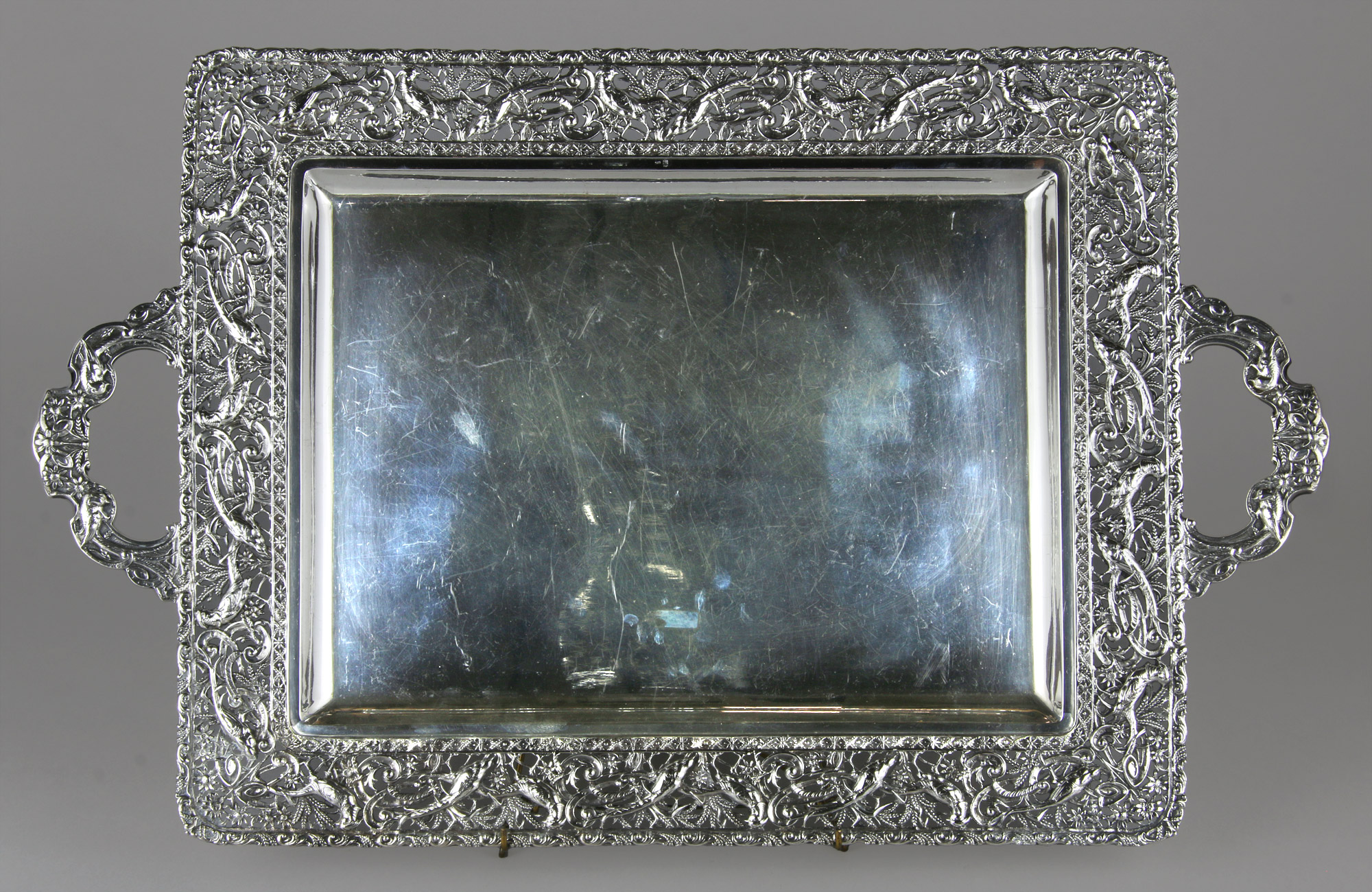  BANDEJA RECTANGULAR DE PLATA NACIONAL 925 CON ASAS. 