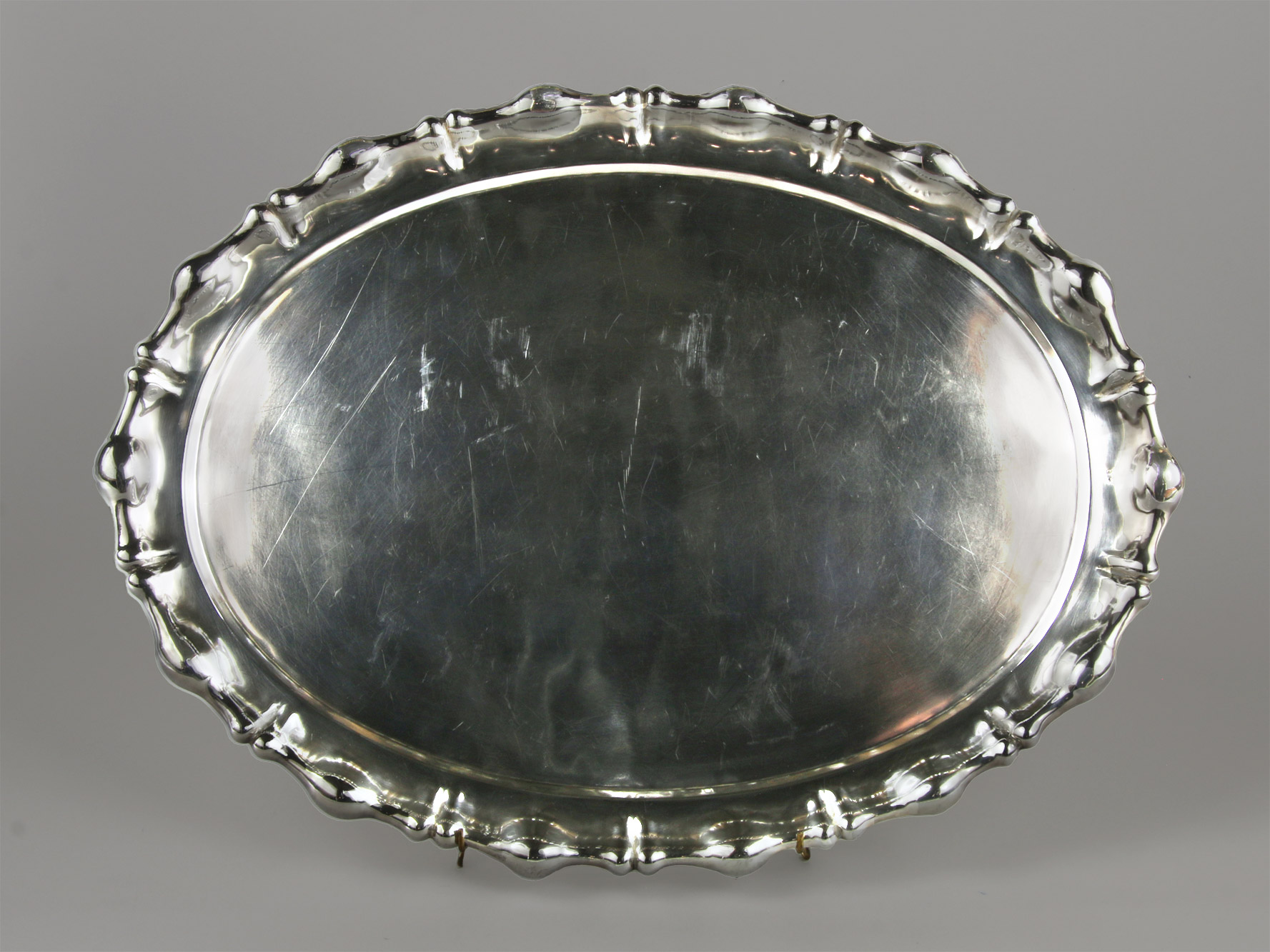  BANDEJA OVAL DE PLATA AUSTRO HUNGARA SELLADA. 