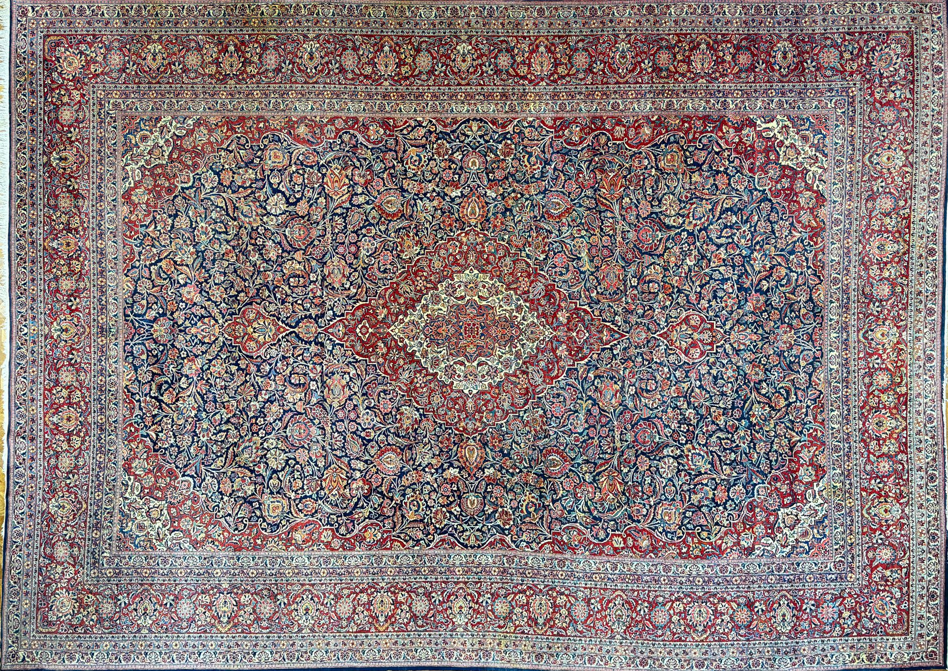  IMPORTANTE ALFOMBRA PERSA KESHAN DE LANA TEJIDA A MANO.