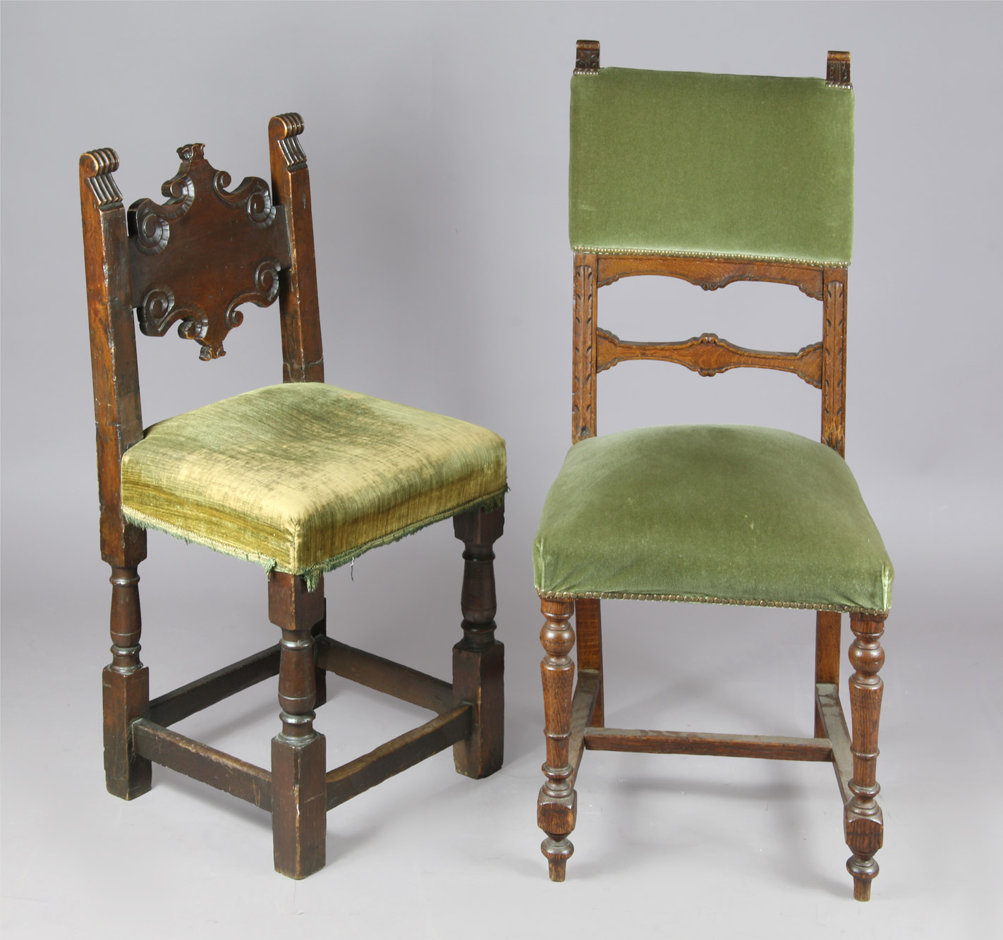 DOS SILLAS ESPAÑOLAS DE MADERA RUSTICA. DOS SILLAS ESPAÑOLAS DE MADERA RUSTICA.