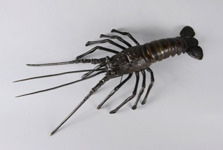 Lote 846: ANTIGUA FIGURA 'LANGOSTA' JAPONESA DE BRONCE PATINADO. ANTIGUA FIGURA 'LANGOSTA' JAPONESA DE BRONCE PATINADO.