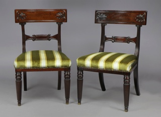 Lote 327: PAR DE SILLAS INGLESAS DE EPOCA GUILLERMO IV.  PAR DE SILLAS INGLESAS DE EPOCA GUILLERMO IV. 