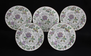 Lote 952: ONCE PLATOS DE PORCELANA INGLESA WEDGWOOD PARA COMIDA.  ONCE PLATOS DE PORCELANA INGLESA WEDGWOOD PARA COMIDA. 