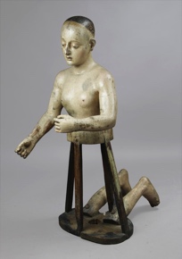 Lote 842: ANTIGUA FIGURA 'VIRGEN PARA VESTIR' DE MADERA ESTUCADA.  ANTIGUA FIGURA 'VIRGEN PARA VESTIR' DE MADERA ESTUCADA. 