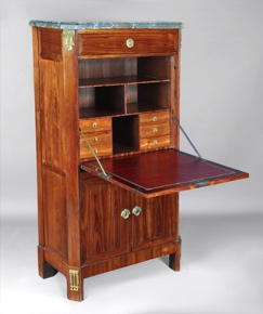 Lote 361: ANTIGUO SECRETAIRE 'ABATTANT' FRANCES DE EPOCA LUIS XVI. ANTIGUO SECRETAIRE 'ABATTANT' FRANCES DE EPOCA LUIS XVI.