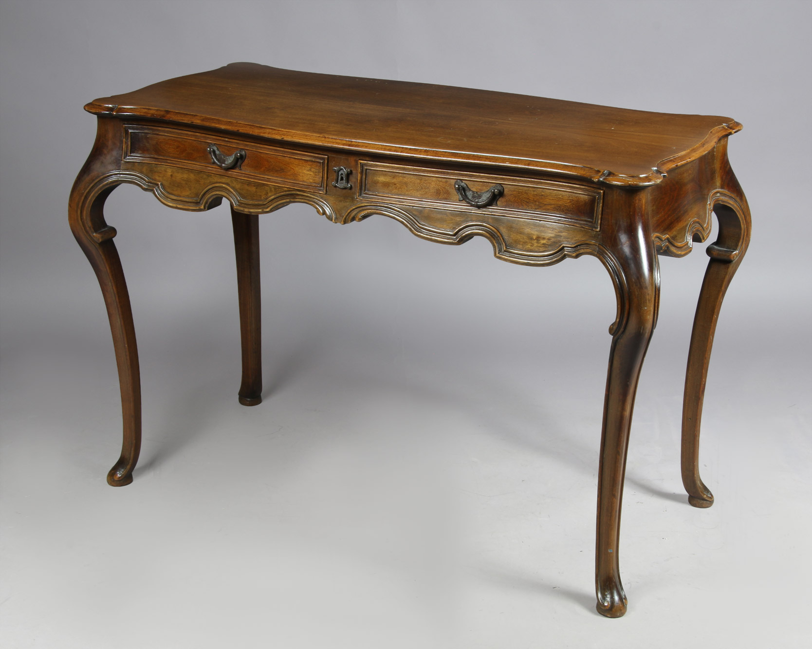  MESA ESCRITORIO DE ESTILO PORTUGUES. 