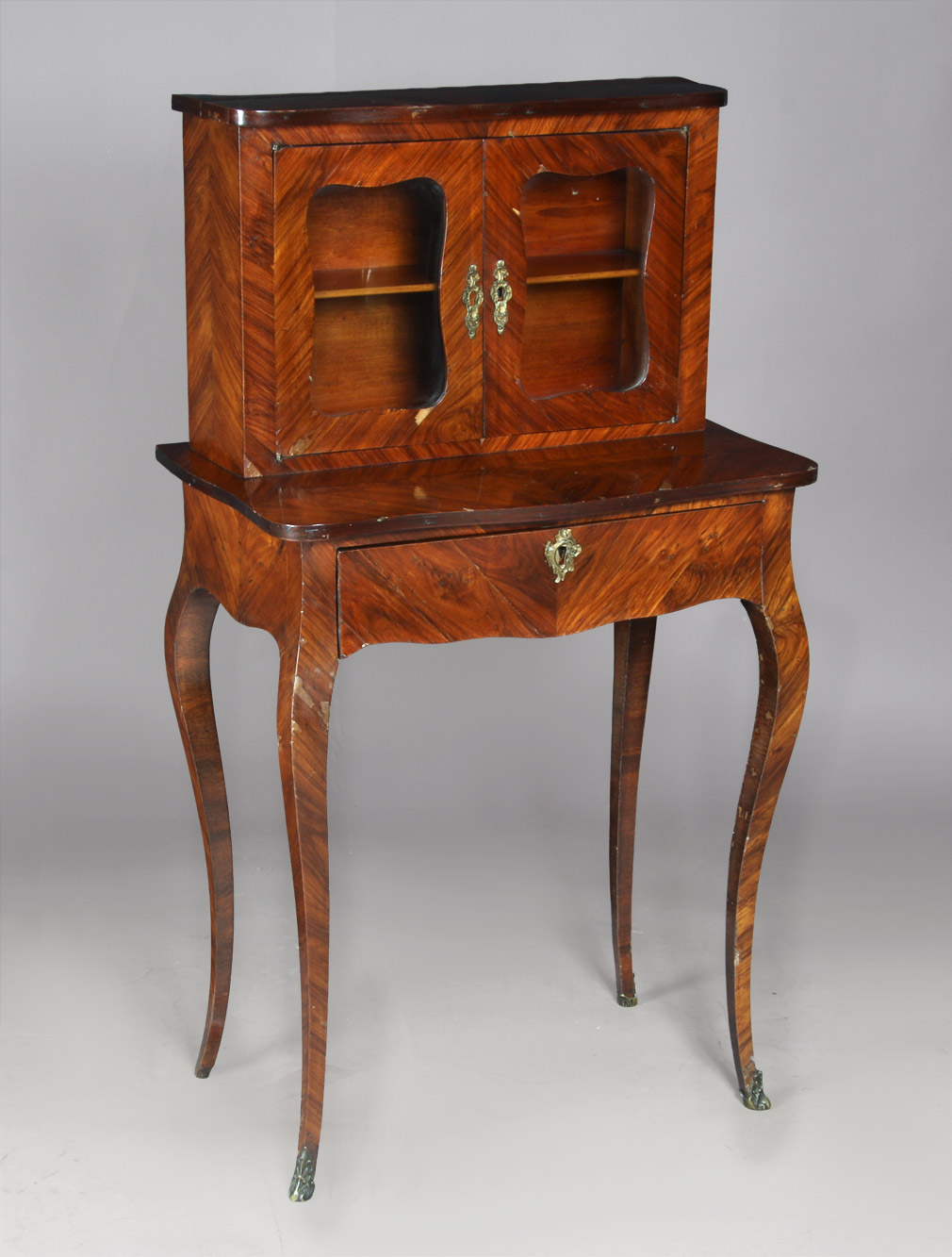  PEQUEÑA MESA BIBLIOTECA DE ESTILO FRANCES LUIS XV. 