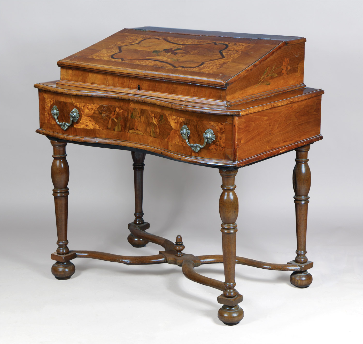 ANTIGUO ESCRITORIO ALEMAN DEL SIGLO XIX. ANTIGUO ESCRITORIO ALEMAN DEL SIGLO XIX.