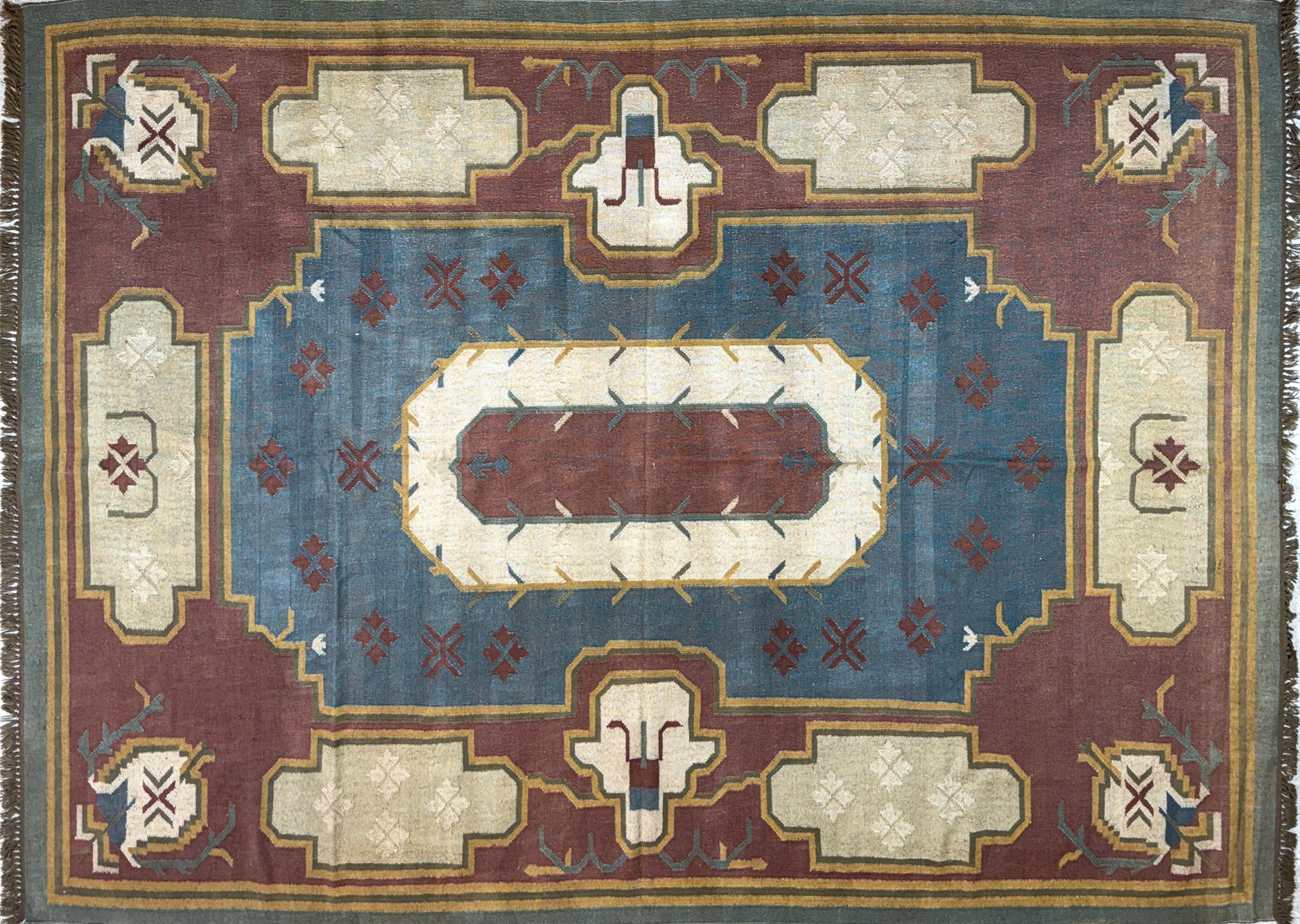 ALFOMBRA DE LANA TEJIDA A MANO. ALFOMBRA DE LANA TEJIDA A MANO.