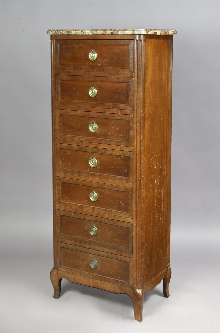 CHIFFONIER SEMAINIER DE ESTILO FRANCES LUIS XV. CHIFFONIER SEMAINIER DE ESTILO FRANCES LUIS XV.