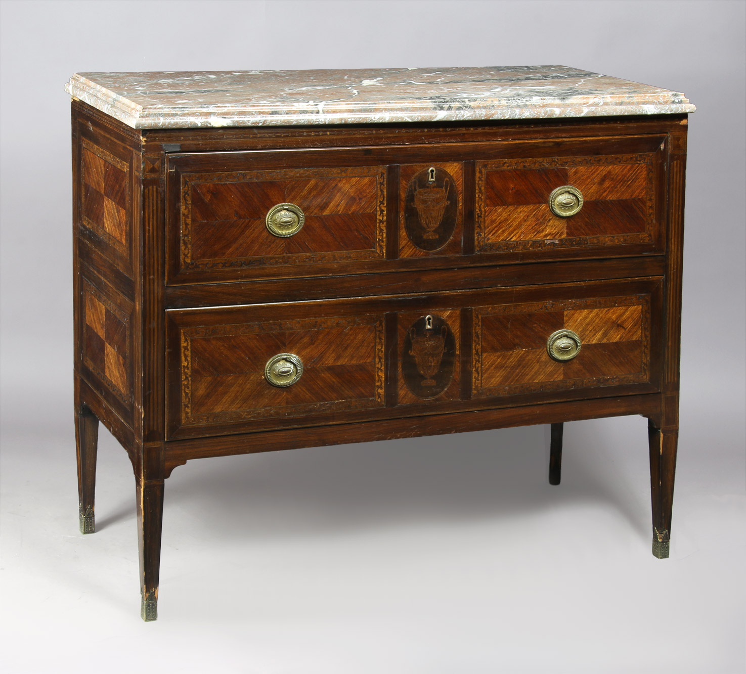  COMODA DE ESTILO FRANCES LUIS XVI. 