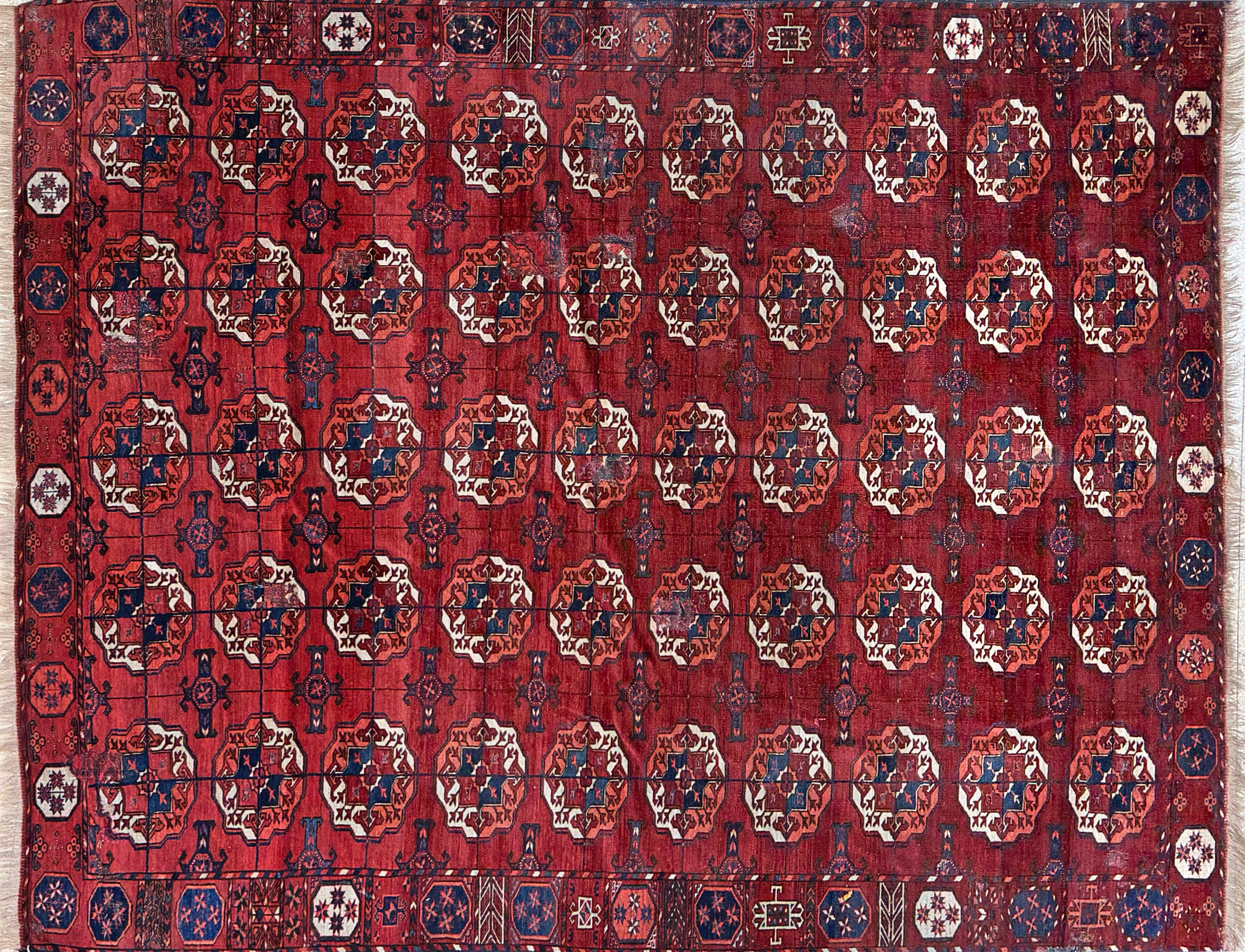 ALFOMBRA TEKKE BOUCKARA DE LANA TEJIDA A MANO. ALFOMBRA TEKKE BOUCKARA DE LANA TEJIDA A MANO.