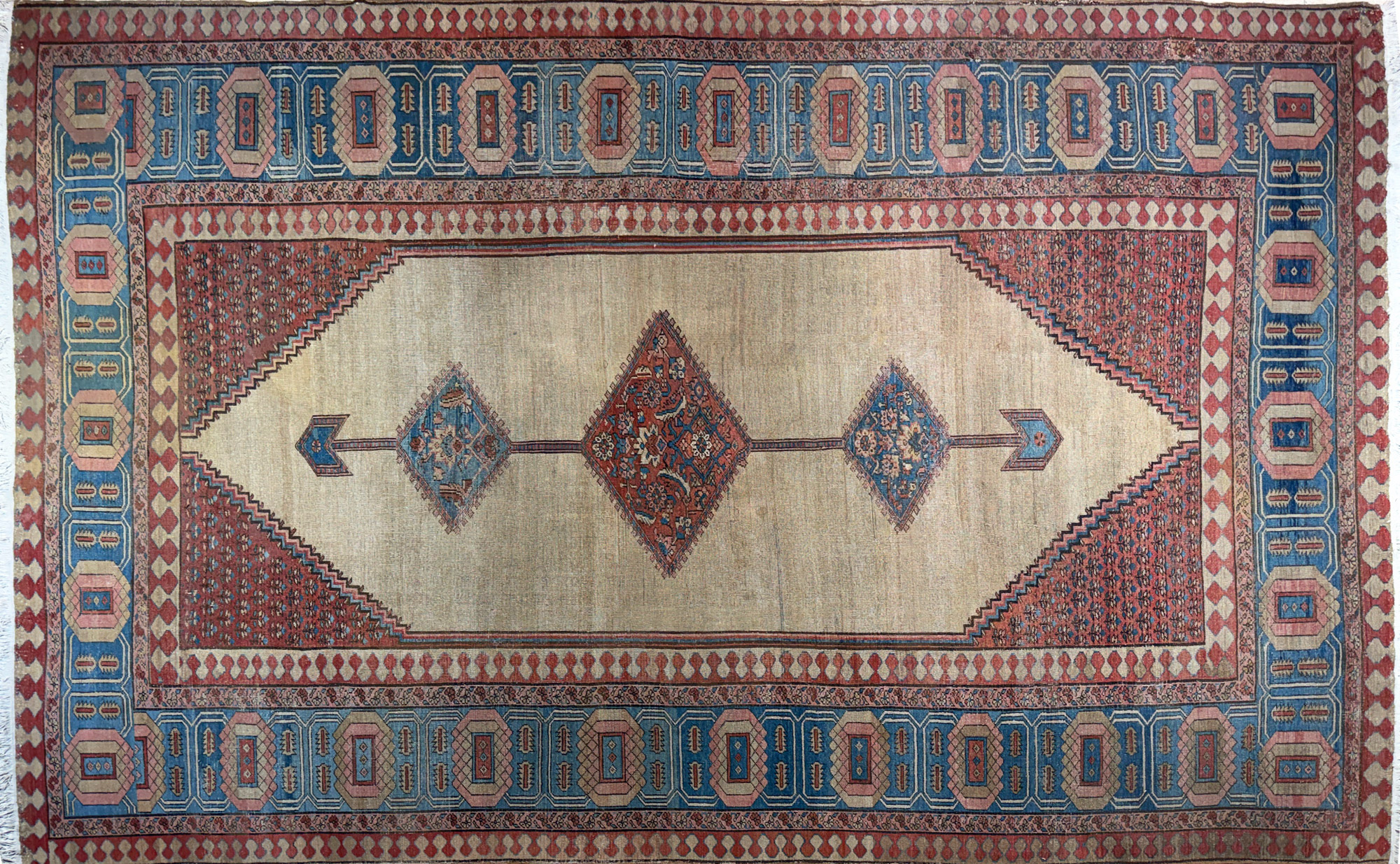  GRAN ALFOMBRA TURCA DE LANA TEJIDA A MANO. 