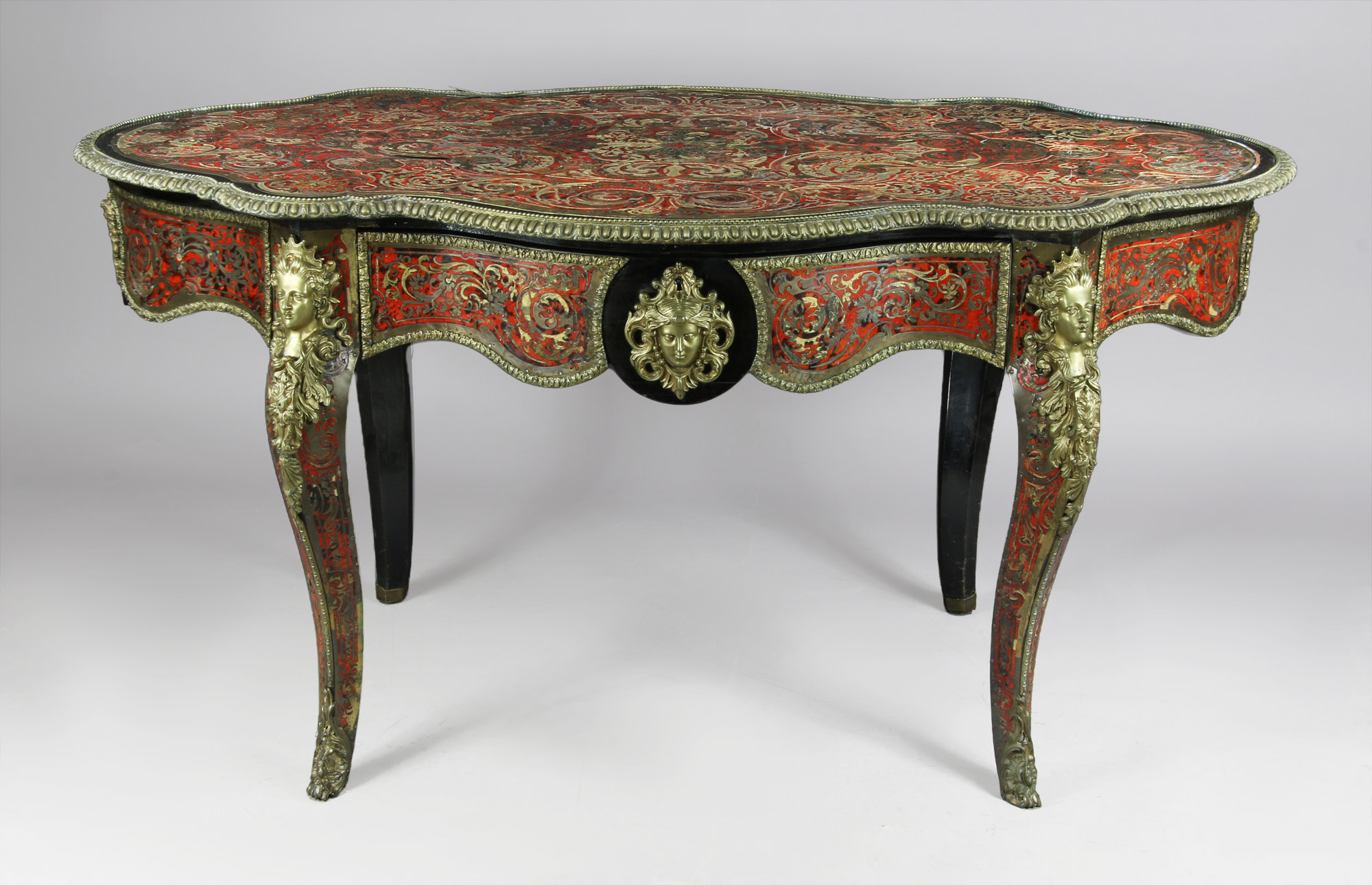 ANTIGUA MESA FRANCESA ESTILO BOULLE PARA CENTRO. ANTIGUA MESA FRANCESA ESTILO BOULLE PARA CENTRO.