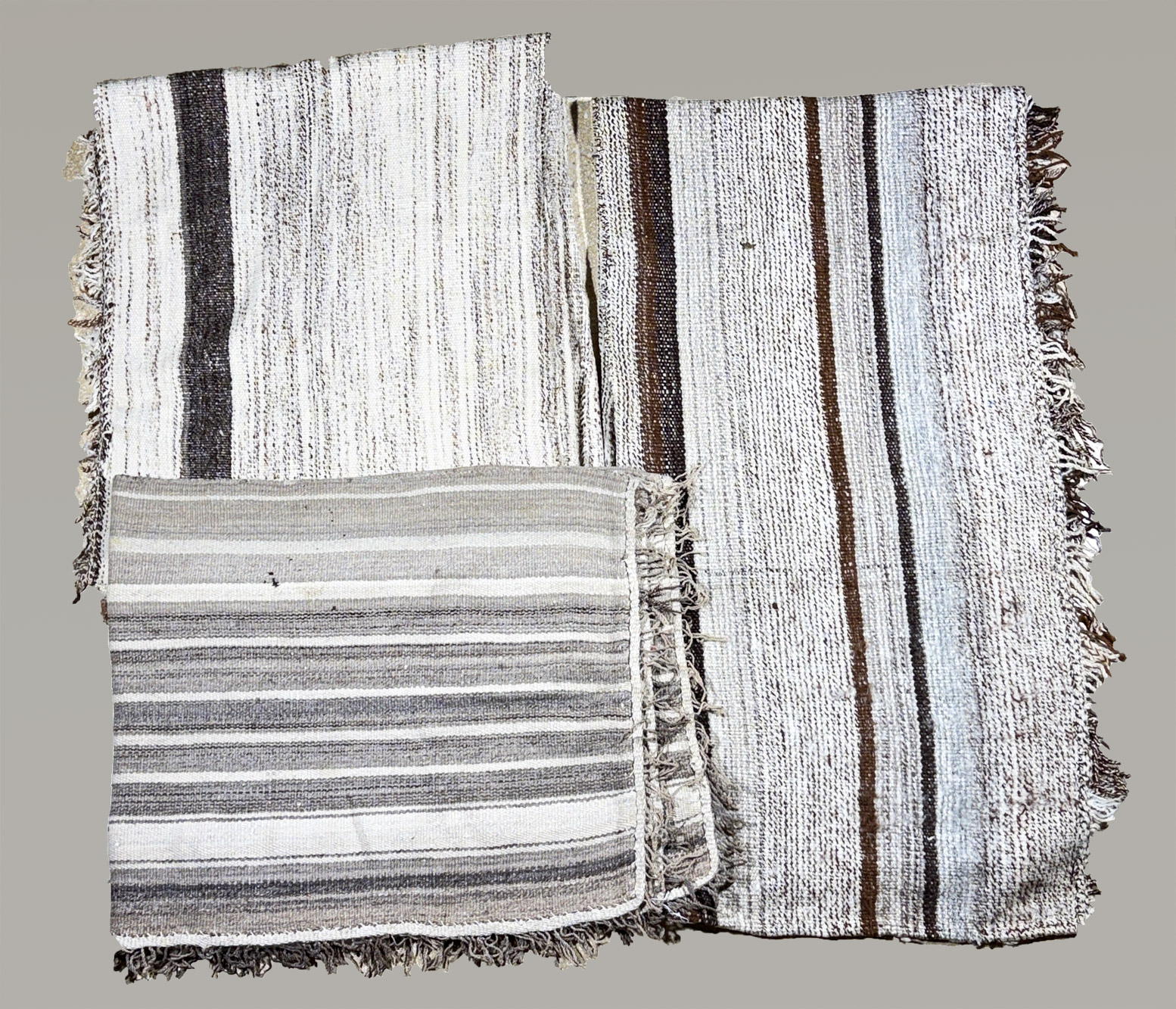  TRES SOBRECAMAS CRIOLLOS DE MEDIADOS DEL SIGLO XX. 