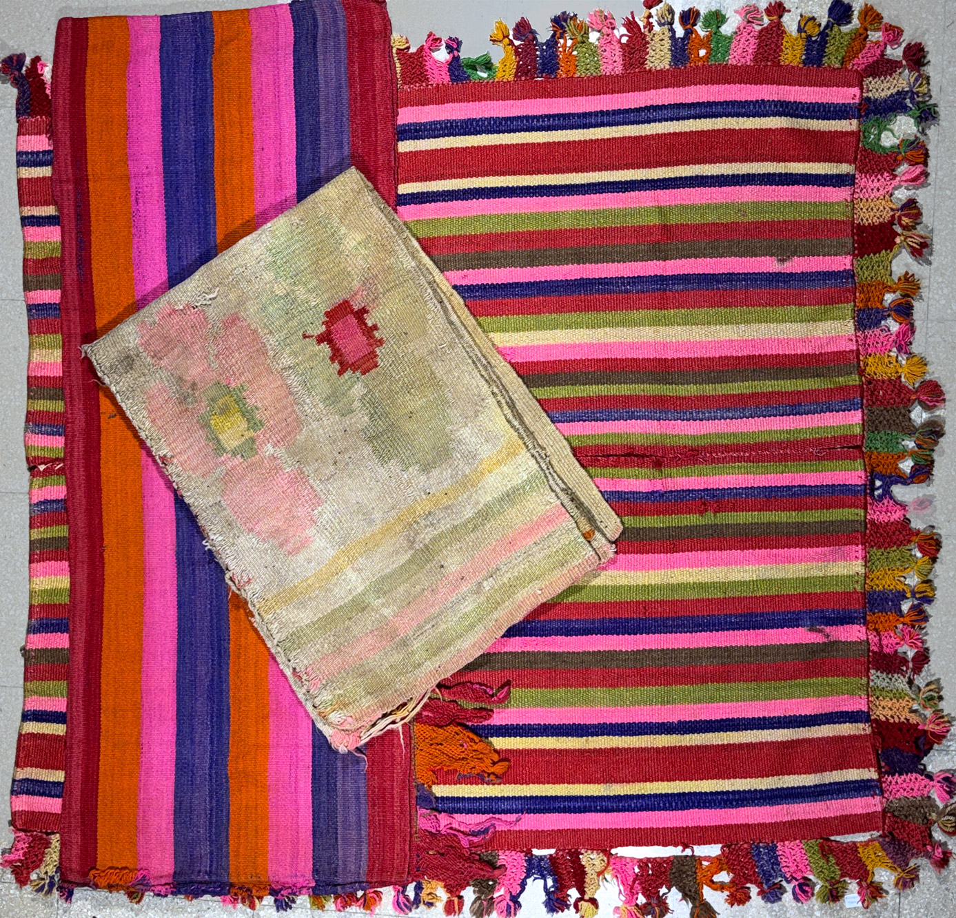  TRES SOBRECAMAS CRIOLLOS 'BAETON' MEDIADOS DEL SIGLO XX. 