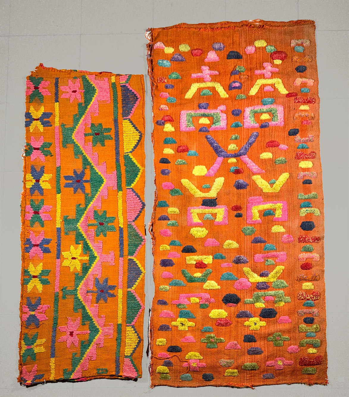  DOS SOBRECAMAS CRIOLLOS DE MEDIADOS DEL SIGLO XX. 