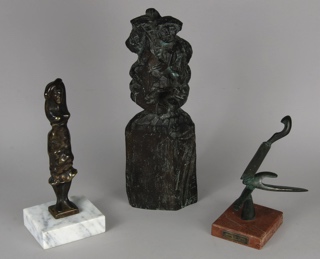 Lotes 574, 575: 
																		GALDAMEZ, Fabián: 'FLAMENCO'
																		'GAUCHO A CABALLO'