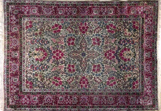 Lote 478: ALFOMBRA PERSA KIRMAN DE LANA TEJIDA A MANO.  ALFOMBRA PERSA KIRMAN DE LANA TEJIDA A MANO. 