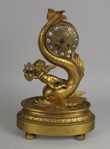 Lote 723: RELOJ DE APOYO FRANCES IMPERIO DE BRONCE DORADO. RELOJ DE APOYO FRANCES IMPERIO DE BRONCE DORADO.