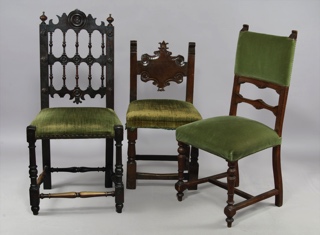 Lote 367: TRES ANTIGUAS SILLAS ESPAÑOLAS DE ESTILO BARROCO. TRES ANTIGUAS SILLAS ESPAÑOLAS DE ESTILO BARROCO.