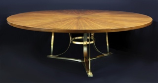 Lote 270: GRAN MESA DE FORMA CIRCULAR PARA COMEDOR.  GRAN MESA DE FORMA CIRCULAR PARA COMEDOR. 