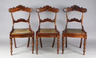 Lote 294: SEIS SILLAS DE ESTILO INGLES VICTORIANO.  SEIS SILLAS DE ESTILO INGLES VICTORIANO. 